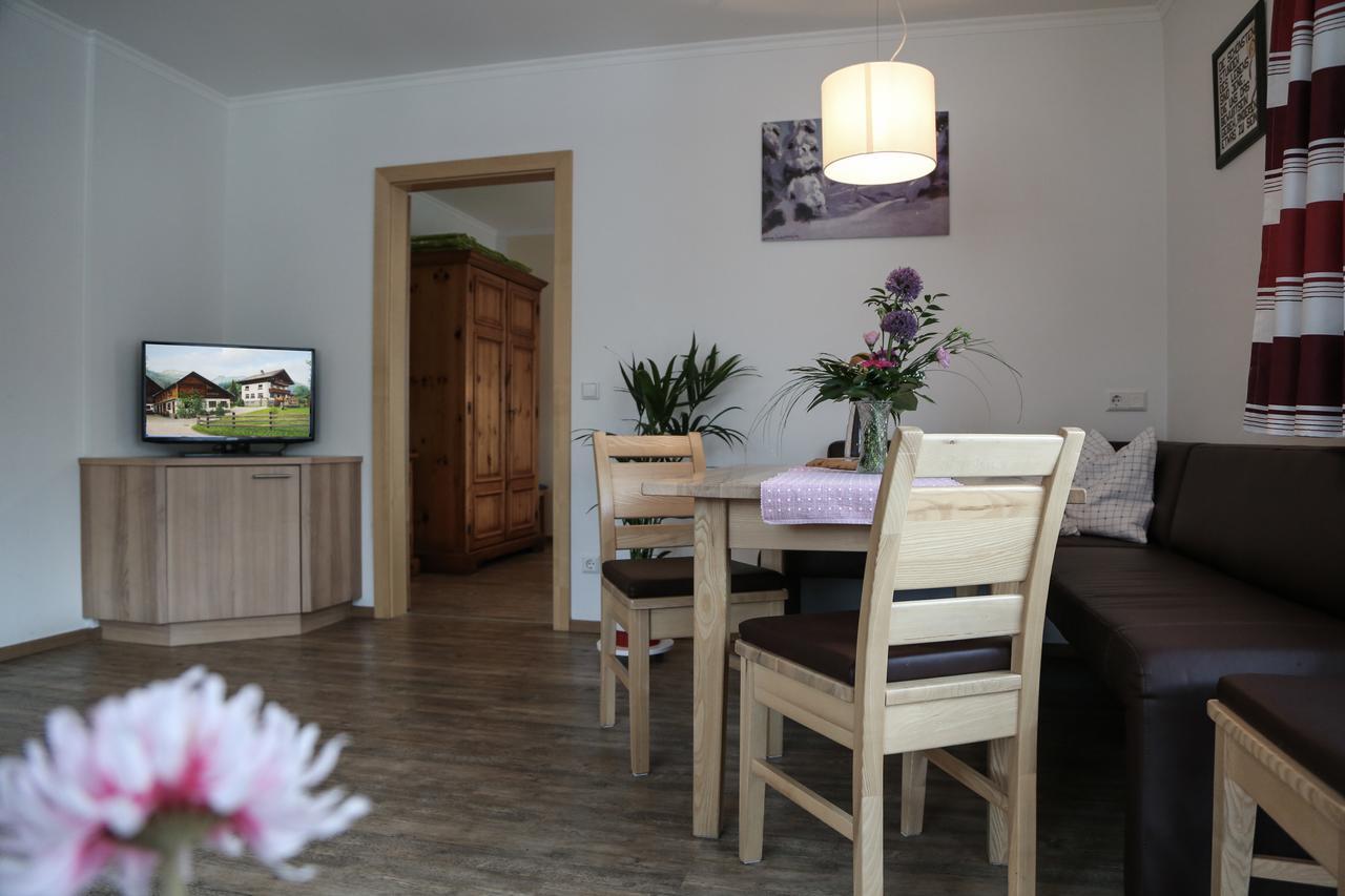 Appartments Am Esslgut Haus im Ennstal Buitenkant foto